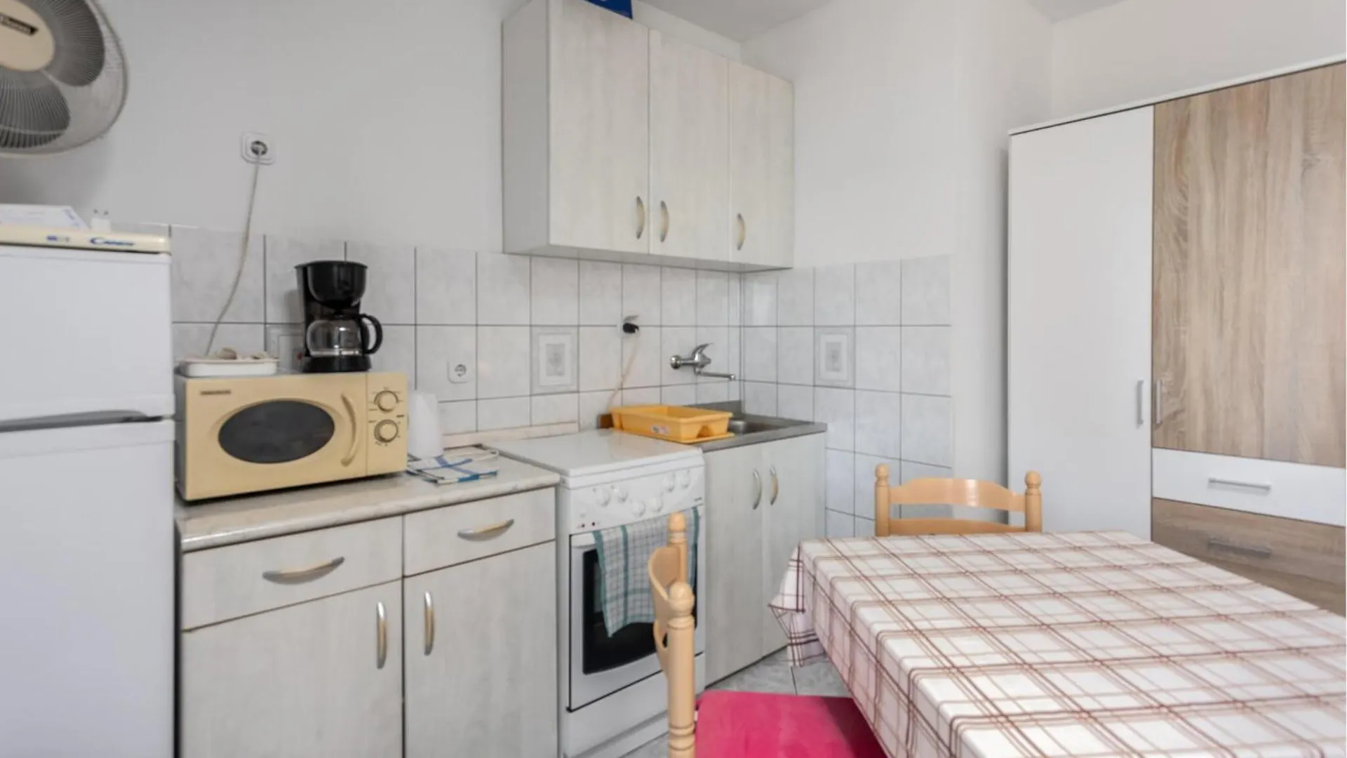 Stunning Apartment In Crikvenica With Wi-Fi 0*,